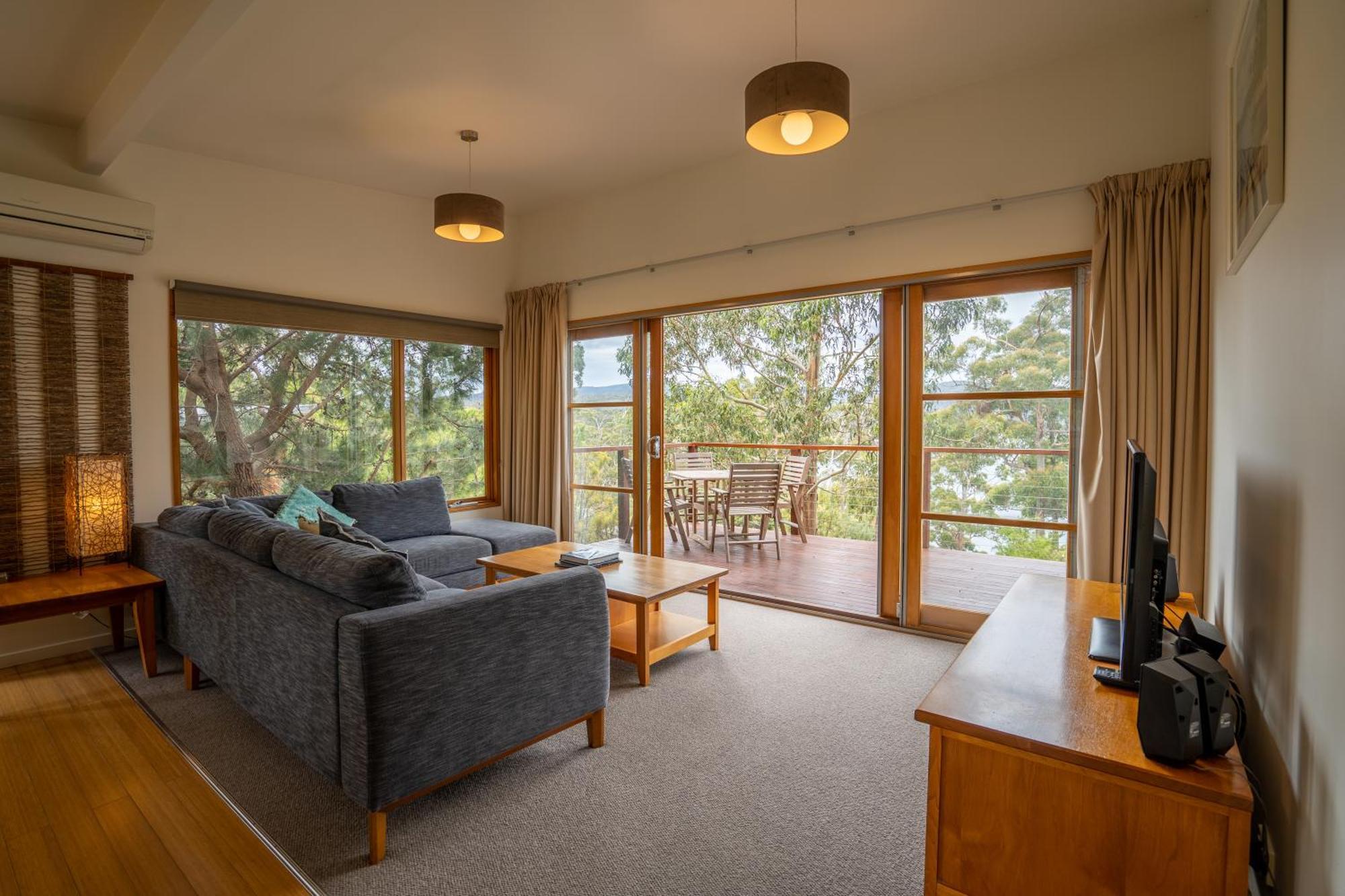 Stewarts Bay Lodge ポート・アーサー エクステリア 写真